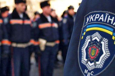 На Донбассе задержали банду милиционеров-вымогателей