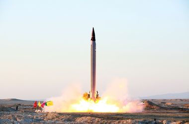 В Иране объявили об успешном испытании ракеты большой дальности
