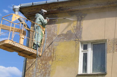 Кто должен платить за капремонт жилых домов в Украине