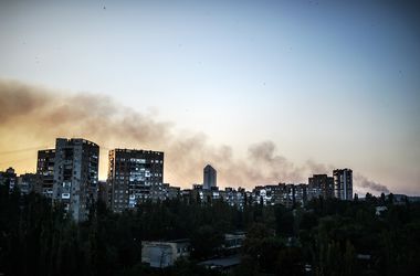 Донецк и прилегающие города сотрясают мощные взрывы
