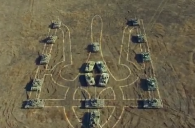 Порошенко опубликовал новое впечатляющее видео об украинской армии