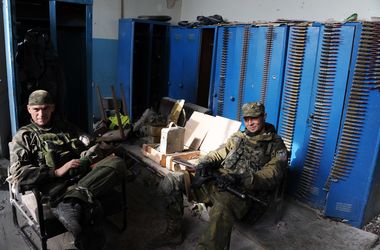 Боевики провели показательные обстрелы для кураторов из России - штаб