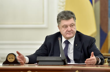 Политический кризис не должен остановить движение Украины в ЕС – Порошенко