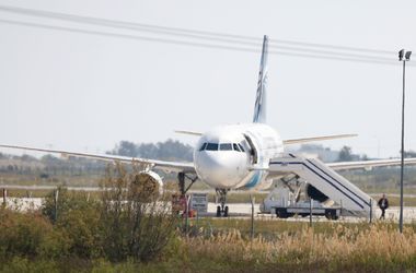 Захват пассажирского самолета А-320 в Египте: все подробности  