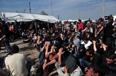 На границе с Македонией мигранты устроили беспорядки 
