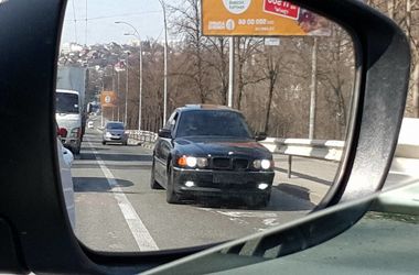 "Герои" дорог: в Киеве водители иномарок массово нарушают правила