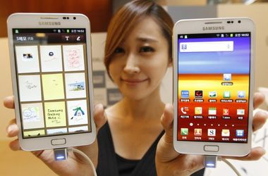 Samsung представила "смартфон-гигант"