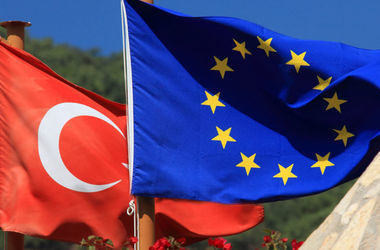 Турция не выполнила 8 условий для безвизового режима с ЕС - СМИ
