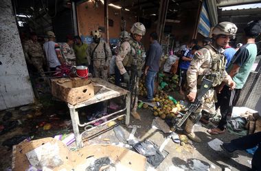 Двойной взрыв в Багдаде унес жизни 25 человек