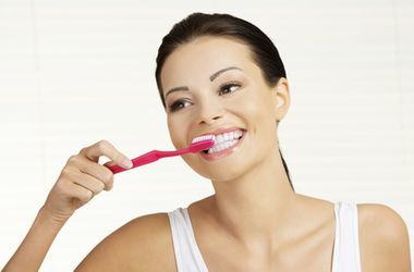 Шесть мифов об отбеливании зубов