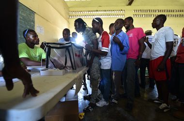 На Гаити отменили результаты президентских выборов