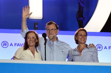 На парламентских выборах в Испании побеждает правящая партия - экзит-полл