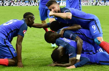 Евро-2016. Яркие кадры с матча Франция - Исландия