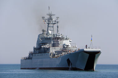 Россияне разбирают украинские корабли на "органы" для применения в Сирии – журналист