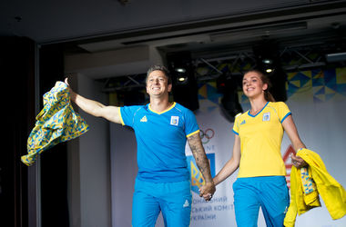 Спортсмены и звезды на подиуме: сборная Украины отправится на Олимпийские игры в форме от Андре Тана