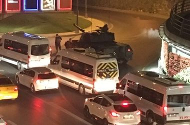 Премьер Турции сообщил о попытке военного переворота в стране – СМИ
