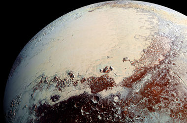 NASA показало "посадку" на Плутон