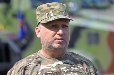 Украинская армия превращается в настоящую элиту нации – Турчинов