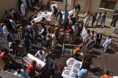 Число жертв взрыва в пакистанской больнице приближается к сотне (+18)