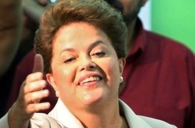 Президенту Бразилии Дилме Русеф объявили импичмент 