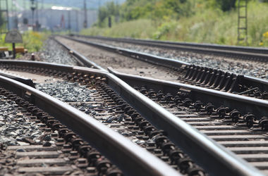 Ужасное самоубийство в Хмельницкой области: поезд переехал мужчину