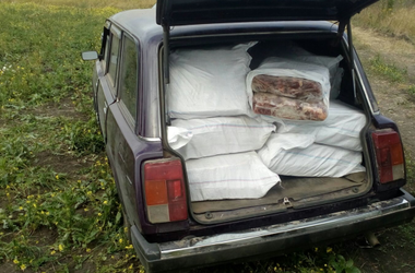 Украинец пытался вывезти в РФ 26 мешков говядины