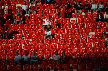 Сборная Турции назвала состав на матч с Украиной