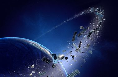 Новости орбитальной помойки: сколько мусора вращается вокруг Земли и как от него будут избавляться