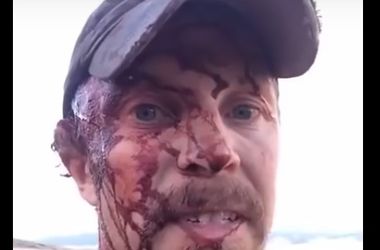 Видеошок: охотник снял себя на видео после нападения гризли