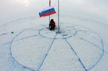 Американский адмирал прокомментировал планы РФ в Арктике