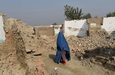 В Пакистане два брата отрезали сестре ноги ради чести