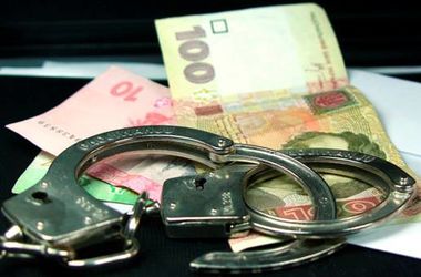 В Киеве арестовали полицейского, требовавшего взятку в 500 долларов США