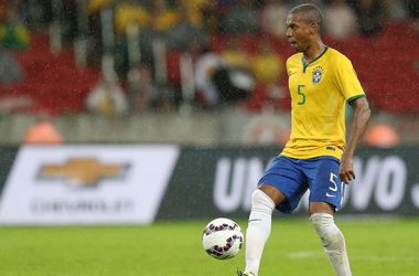 Бывший игрок "Шахтера" станет капитаном сборной Бразилии