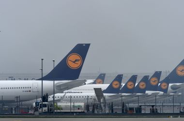 Lufthansa отменила 137 рейсов из-за забастовки пилотов