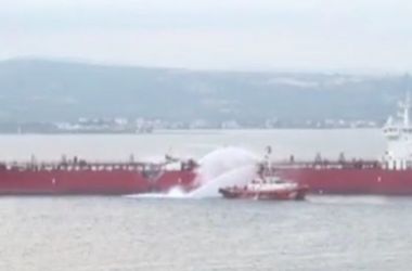 В проливе Дарданеллы столкнулись нефтяных танкера, которые шли из РФ – СМИ 