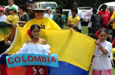 Парламент Колумбии одобрил мирное соглашение с повстанцами 