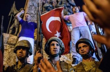 Турция назначает в НАТО сторонников России – The Times 