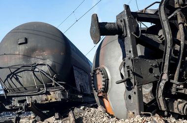 Появилось видео с места крушения поезда в Болгарии