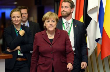 Меркель подтвердила решение ЕС продлить антироссийские санкции на полгода