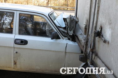 Под Киевом произошло массовое ДТП: столкнулись пять машин