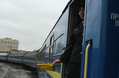 "Укрзализныця" назначила рекордное число дополнительных поездов