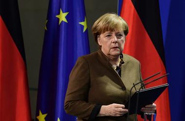 Меркель предупредила ЕС, что поддержка США с приходом Трампа может исчезнуть