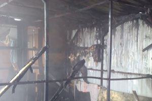 В Киеве сгорели два больших киоска с одеждой