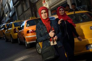 Турецким женщинам-офицерам разрешили носить хиджаб
