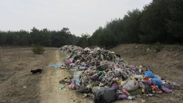 Львовский мусор &quot;путешествует&quot; по всей Украине. Фото: соцсети