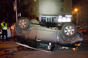 В Киеве Citro"en опрокинул на крышу Toyota с водителем и котом