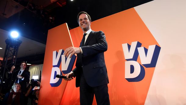 Партия премьера уверенно выигрывает — Выборы в Нидерландах