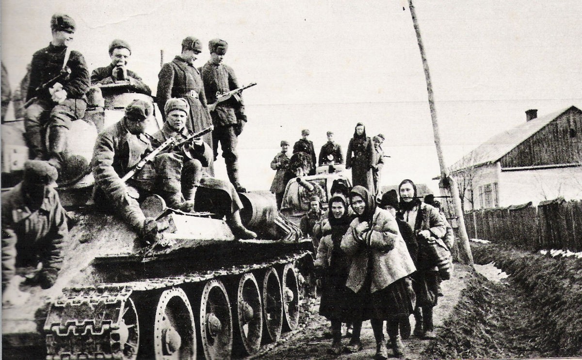 Памяти победы над нацизмом во Второй мировой войне: самые значимые бои украинских фронтов, фото-6