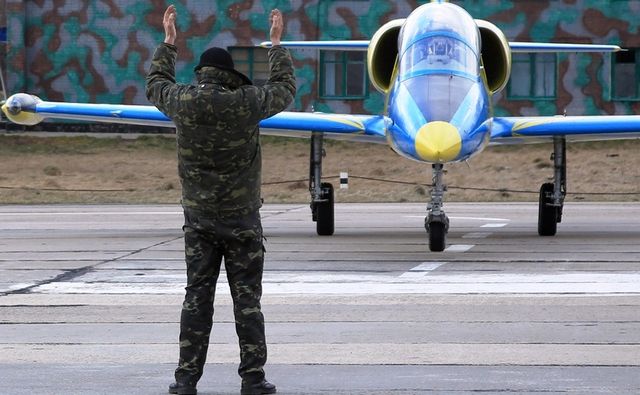Украина предупредила пилотов о полетах над Черным морем