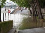 Европу смывает: ужасные последствия проливных дождей (фото)  